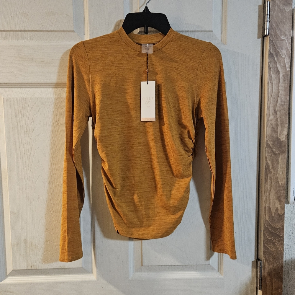 CALIA Women's Tissue Texture Long Sleeve Golf Crew: GOLDEN WARMTH: NWT: SIZE XS